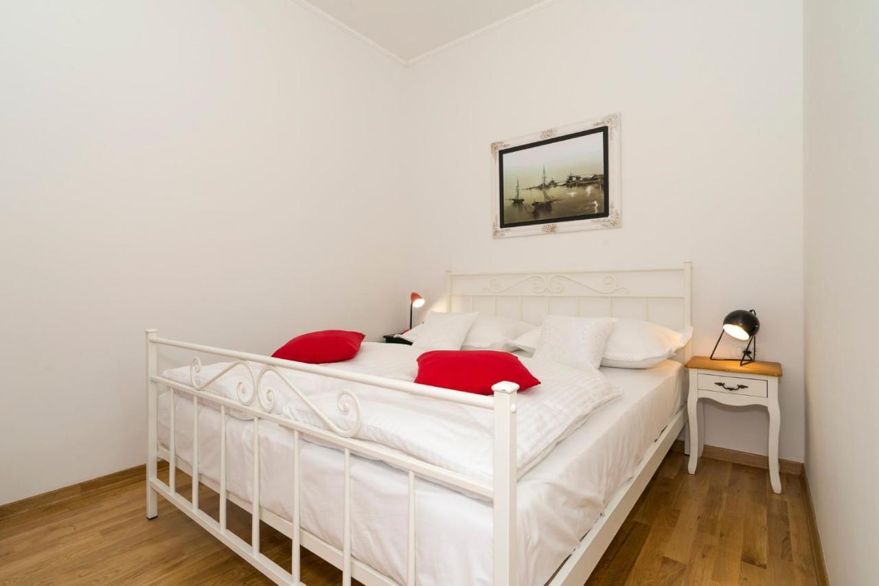 Apartment Dinka With Terrace Split Kültér fotó